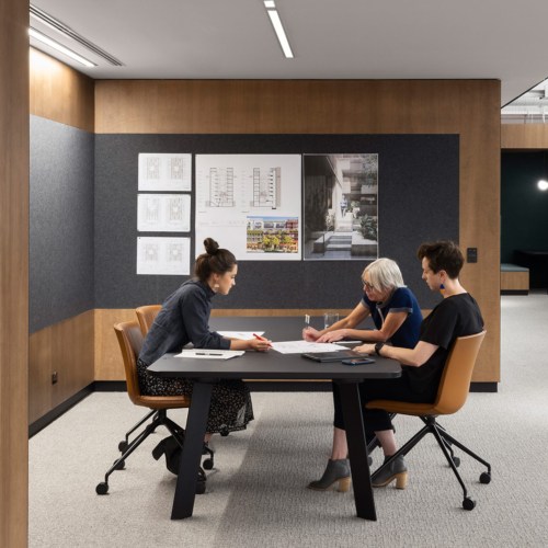 EdgeWorks Tables - 0