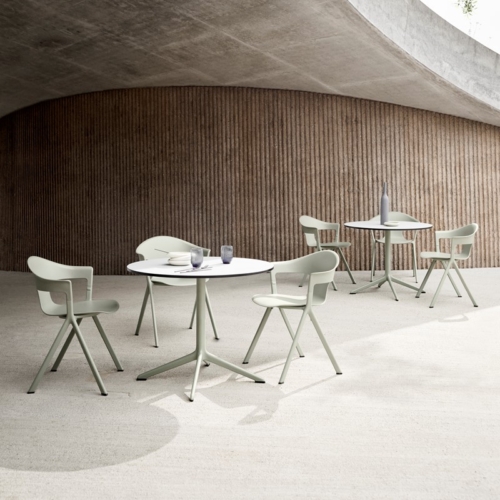 Axyl Outdoor by Allermuir