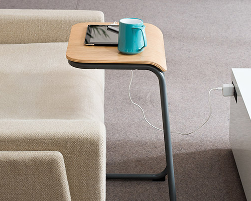 Toboggan Pull Up Table - 0