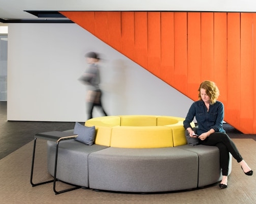 Toboggan Pull Up Table - 0