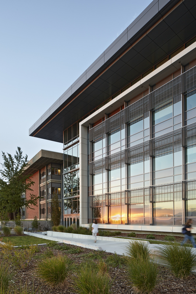 University of Utah L.S. Skaggs Pharmacy Research Building - Education ...