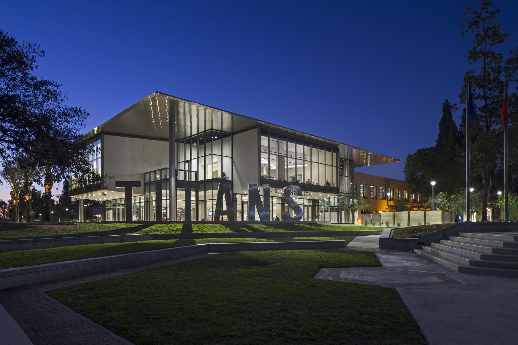 CSU Fullerton - Titan Student Union Addition - Education Snapshots