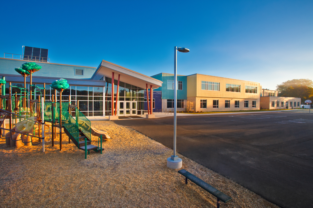 Lake Mills Elementary School - Education Snapshots