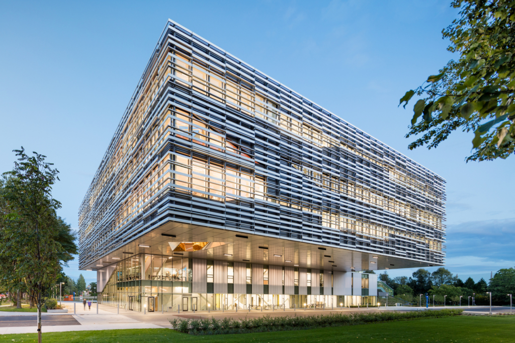 Langara College - Science and Technology Building - Education Snapshots