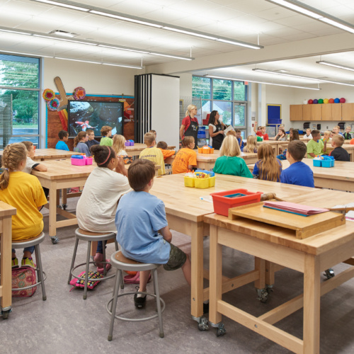Lake Elementary School
