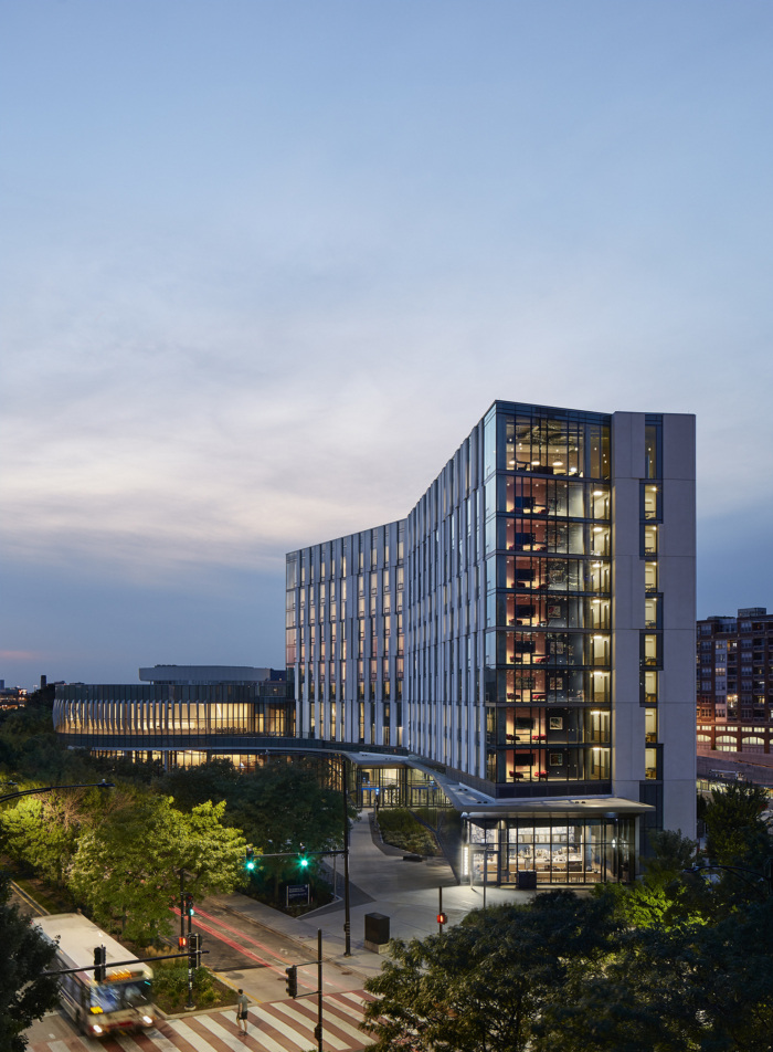University of Illinois at Chicago - Academic and Residential Complex - 0