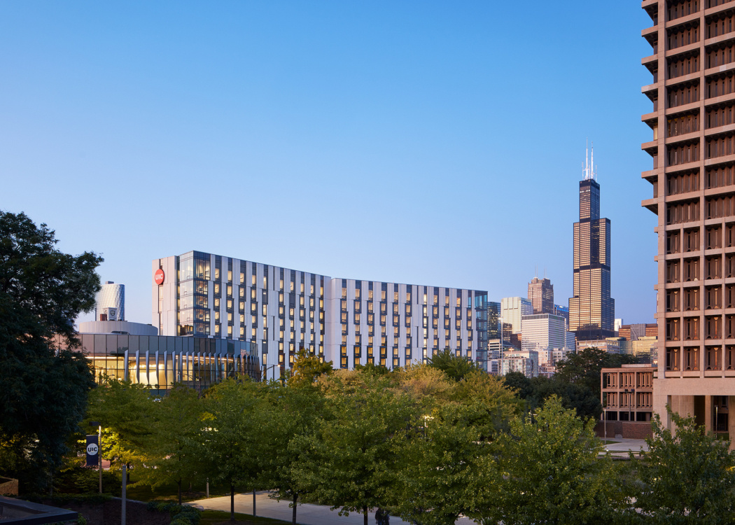 university-of-illinois-at-chicago-academic-and-residential-complex-education-snapshots