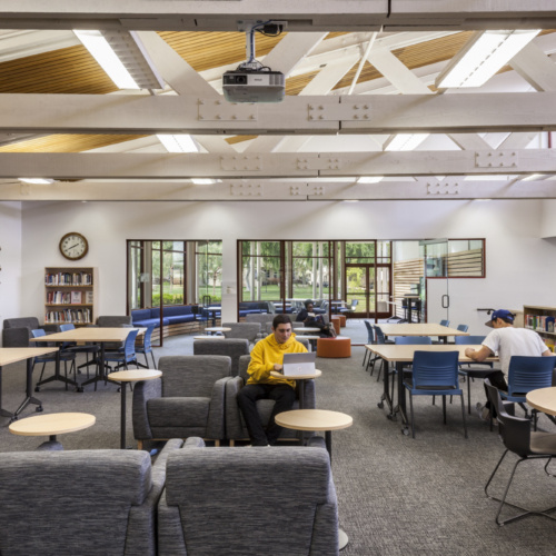 Chadwick School – Donald J. Leavenworth Library
