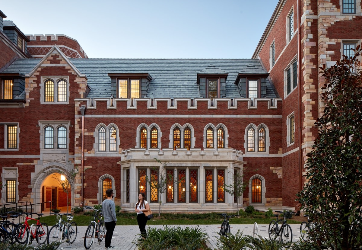 Vanderbilt University - Nicholas S. Zeppos College