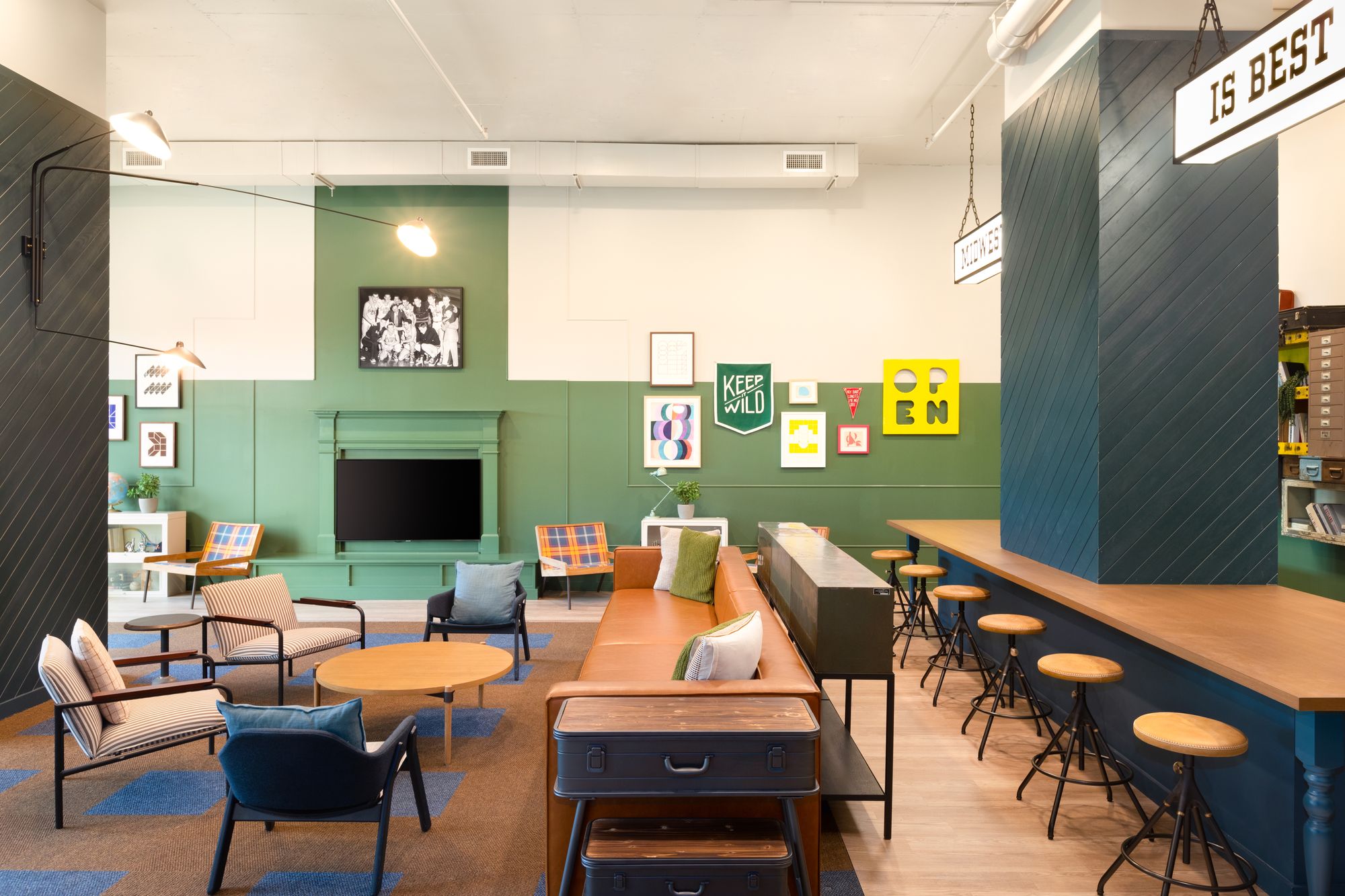 Hub Champaign Daniel Student Residence Education Snapshots