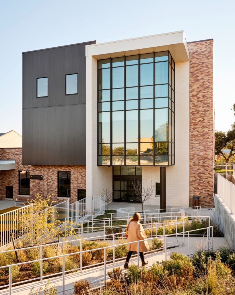 Texas School for the Deaf - Administration and Welcome Center and Early ...