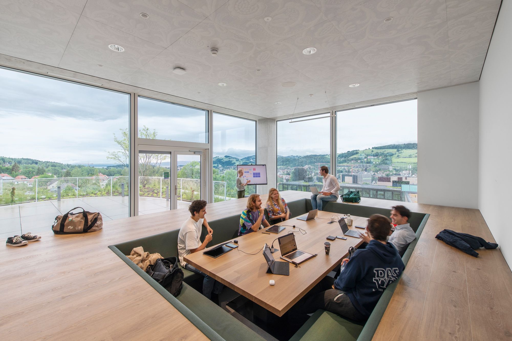 University of St. Gallen SQUARE Learning Centre Education Snapshots