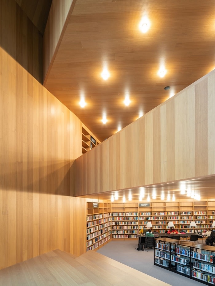 Brixen Public Library - 0