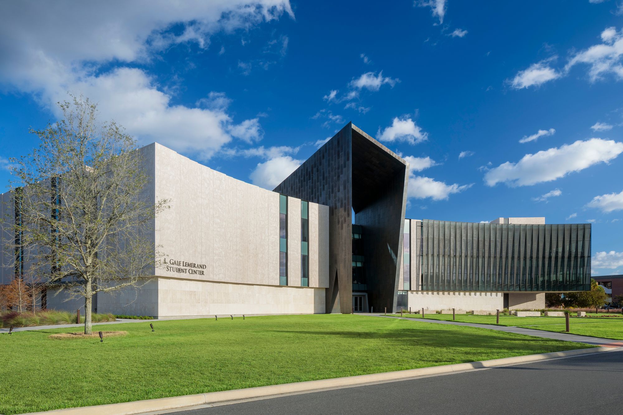 Daytona State College - L. Gale Lemerand Student Center - Education ...