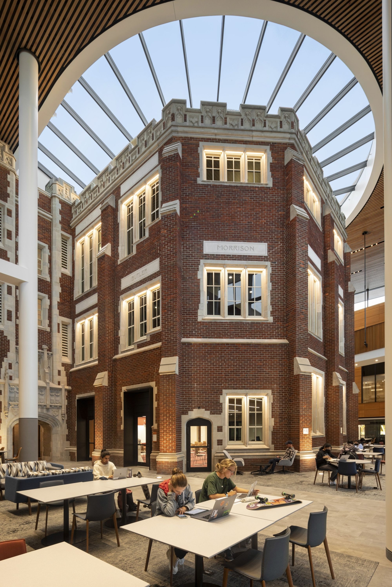 Grinnell College Humanities and Social Studies Center Education