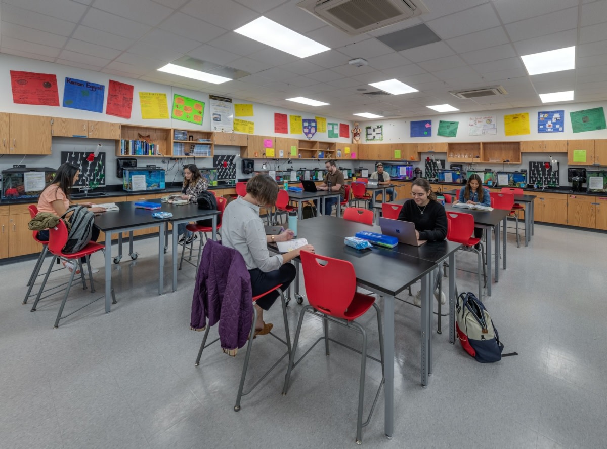 Bellaire High School Education Snapshots