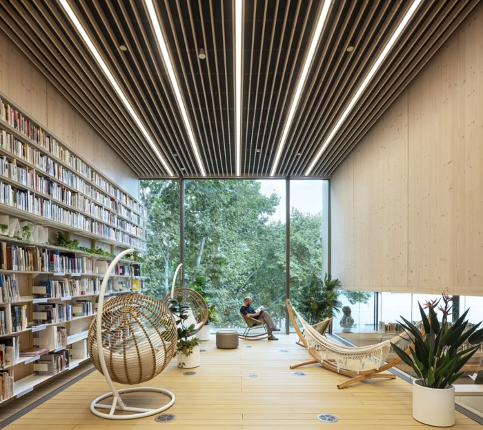 Gabriel García Márquez Library - 0