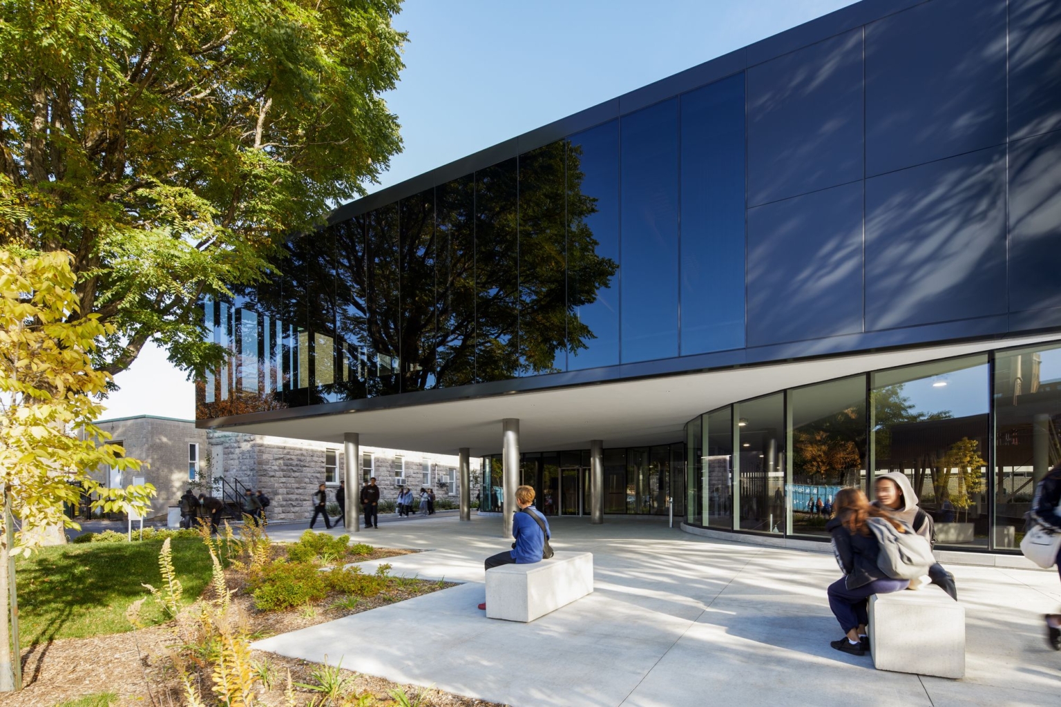 Complexe Sportif et Culturel Collège Notre-Dame - Education Snapshots