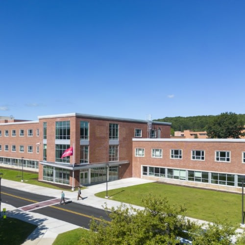 recent State University of New York at Oneonta (SUNY Oneonta) – Alumni Hall education design projects