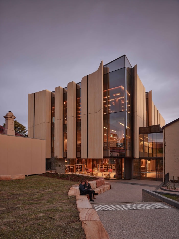 Warrnambool Learning and Library Centre - 0