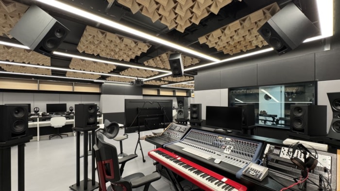 Shanghai High School International Division - Creative Center - 0