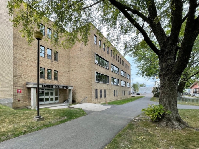 Reine-Marie College - Fitness Facility and New Student Entrance - 0