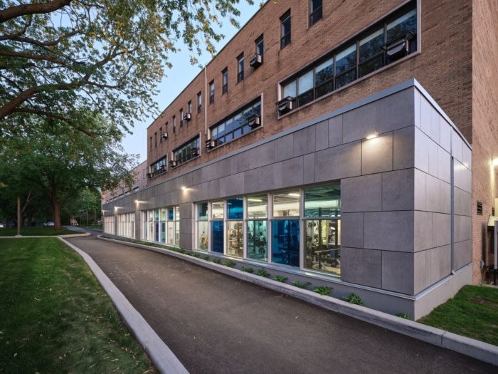 Reine-Marie College - Fitness Facility and New Student Entrance - 0
