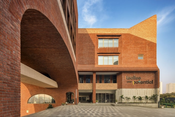 Wellington College International - 0