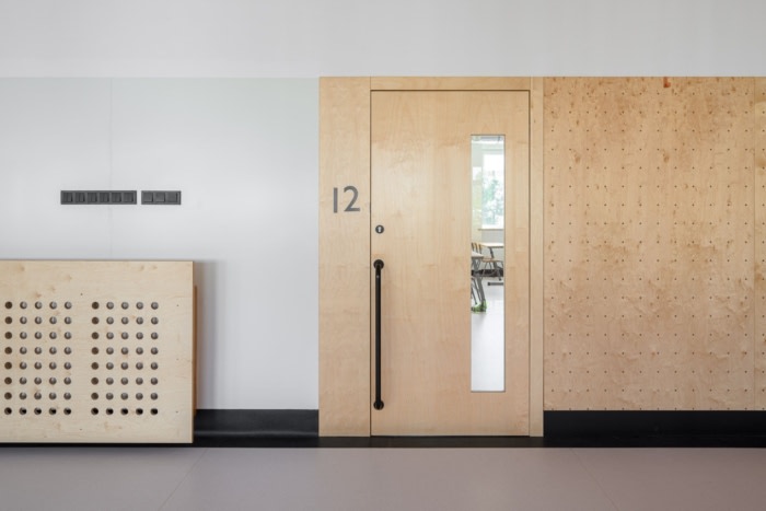 School in Domaniów - 0