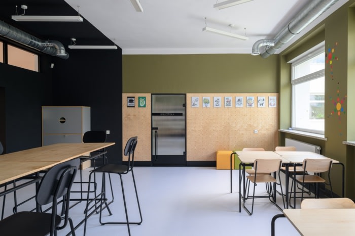 School in Domaniów - 0