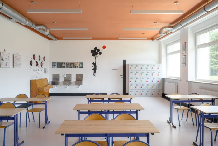 School in Domaniów - 0