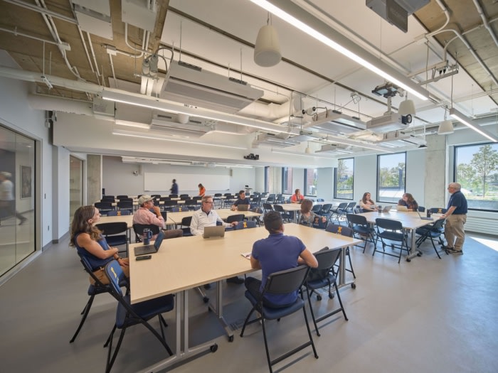 University of Illinois Urbana-Champaign - Steven S. Wymer Hall - 0