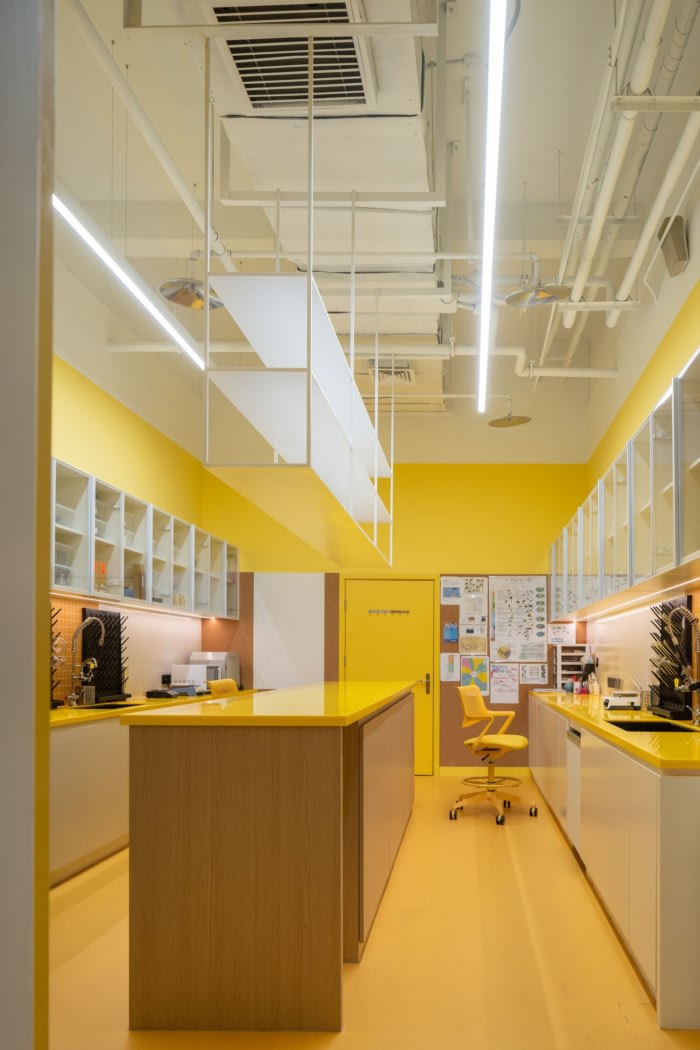 Western Academy of Beijing - High School Science Laboratories - 0