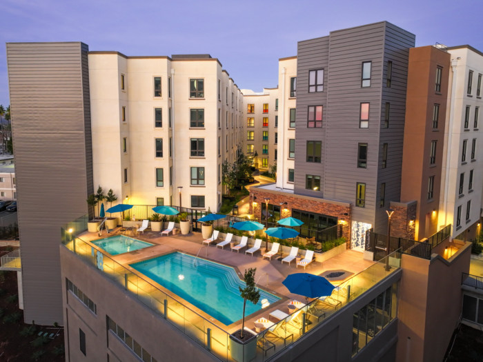 College View Student Apartments - 0